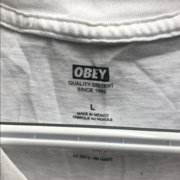 Obey T Shirt - Picture 3 of 3